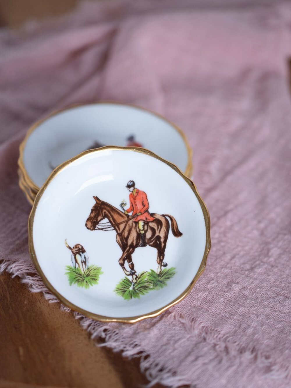 Royal Tuscan Tally Ho Mini Plates Set | Equestrian Trinket Dishes | Fox Hunt Rin - Picture 3 of 11